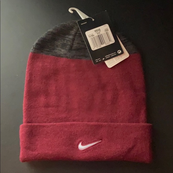 Men’s Nike knit cap/beanie